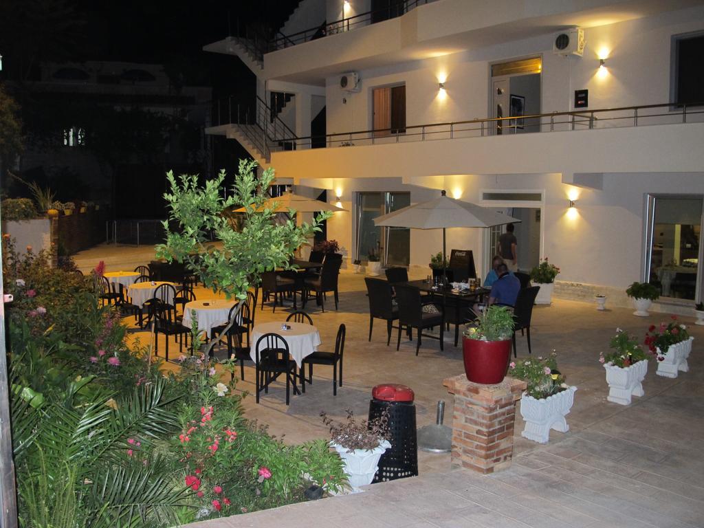 Hotel Nika Vlorë Exterior foto